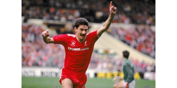 Ian Rush luottaa mestaruuden voittoon
